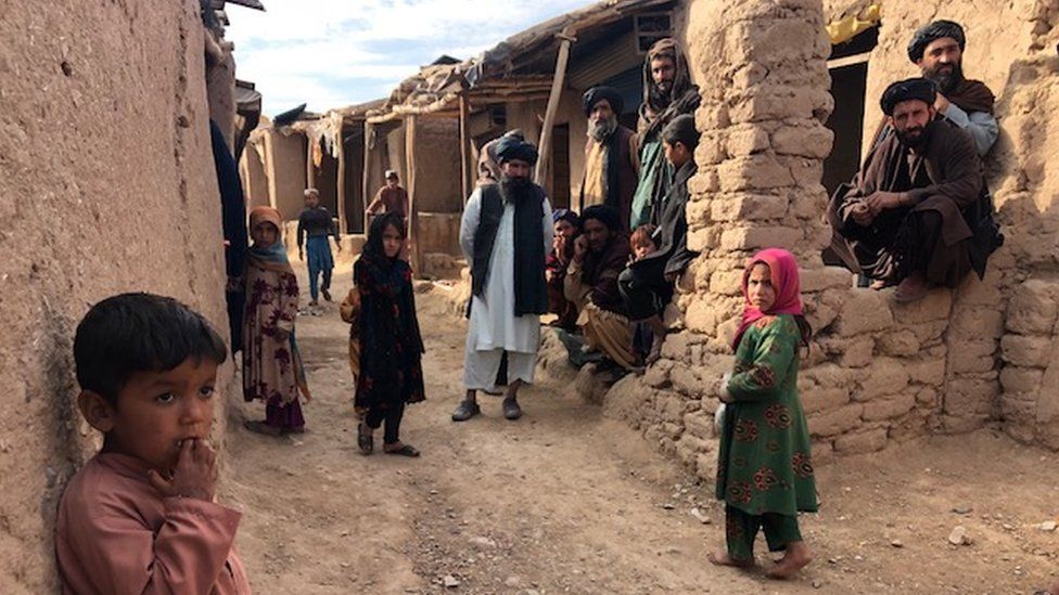 भाेका सन्तान शान्त पार्न लठ्याउने औषधि खुवाउन विवश छन् अफगानहरू